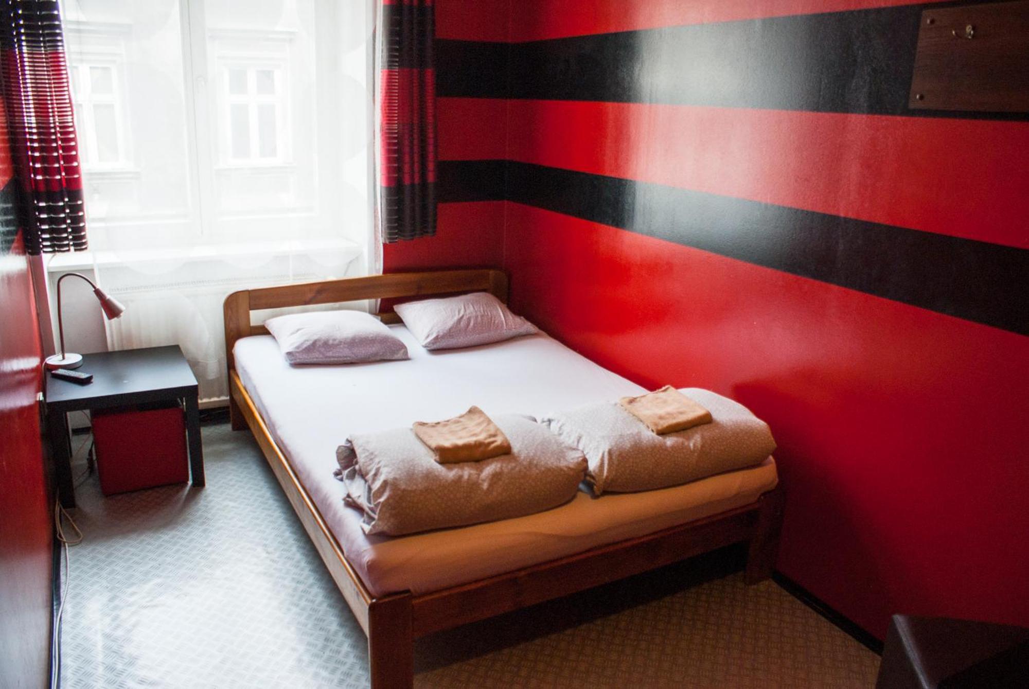 كراكوفيا Smocza Jama Hostel المظهر الخارجي الصورة